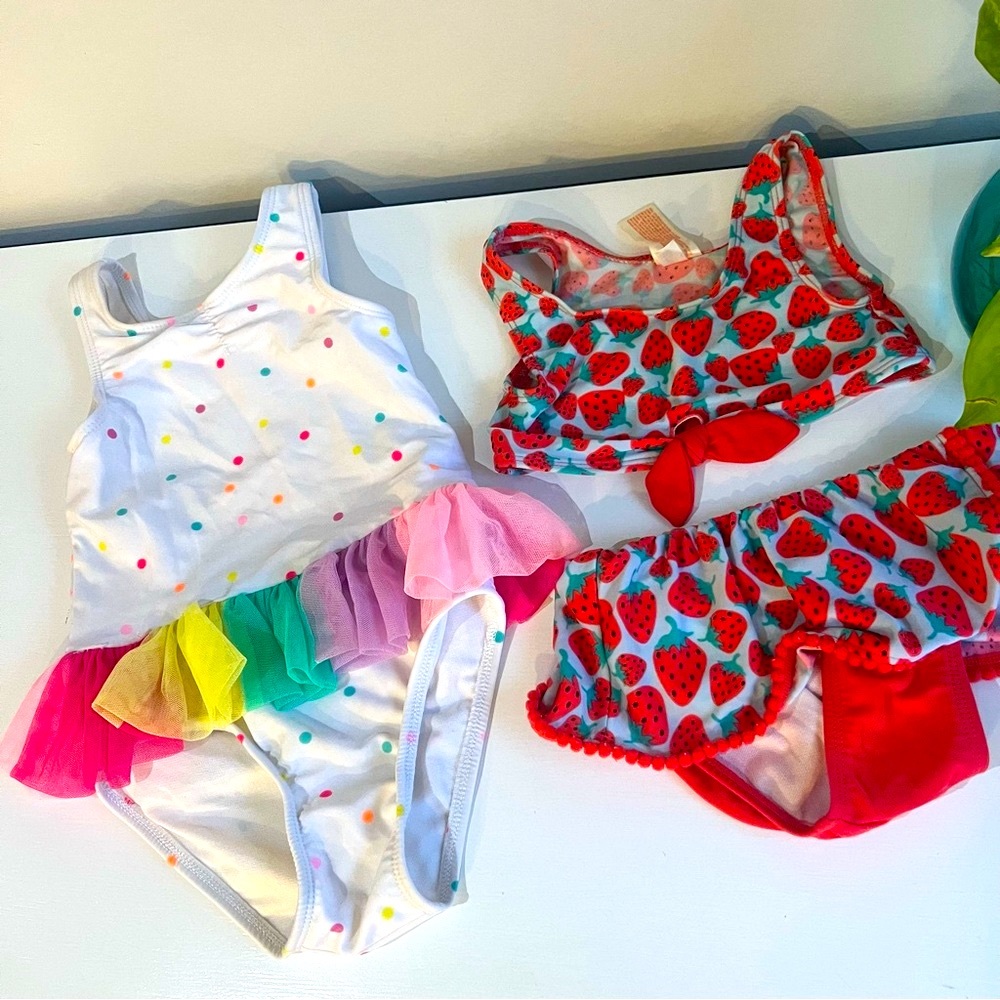 Bundle of Girls 3T swimsuits - Picture 4 of 4